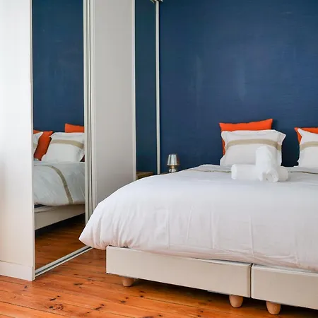 Hébergement de vacances Superbe Maison De Centre Avec Garage 2places - 6 Personnes